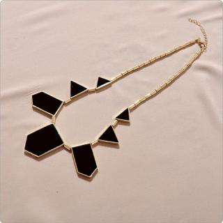 European Style Alloy Rhinestone Embellished Geometric Figure Shape Pendant Women's Necklace