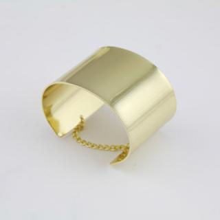 Fashionable Golden Alloy Ring and Chain Women's Bracelet