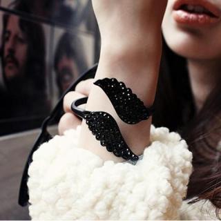 Korea Style and Gorgeous Rhinestone Inlaid Wing Shape Bracelet For Women