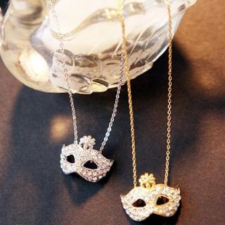 Stunning and Fashion Rhinestone and Flower Inlaid Masque Shape Pendant Necklace 