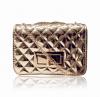 Link Chain and Solid Color Design Women's Shoulder Bag