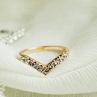 Gorgeous Style Rhinestone Inlaid Special Design Ring