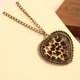 Exquisite Attractive Style Faceted Heart Shape Leopard Pattern Embellished Sweater Chain For Women