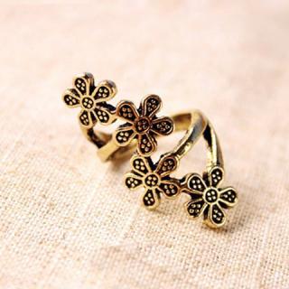 Retro Stylish Style Flowers Shape Finger Ring For Women