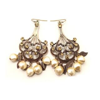 Retro Casual Style Leaf Shape Shining Rhinestone and Pearl Embellished Drop Earrings For Women