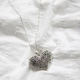 Graceful Style Openwork Heart Shape Pendant Sweater Chain