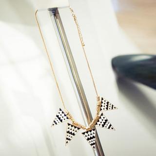 Retro Style Color Block Triangle Design Pendant Women's Necklace