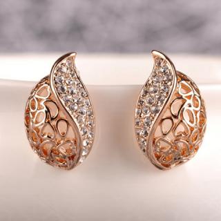 Pair of Graceful Rhinestoned Openwork Women's Stud Earrings