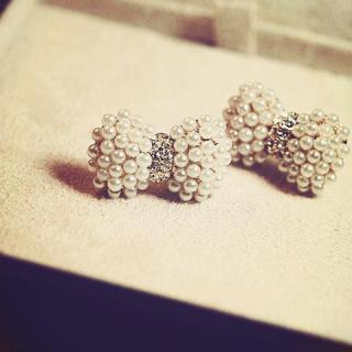 Pair Of Sweet Exquisite Bowknot Shape Pearl and Rhinestone Women's Earrings